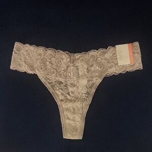 NWT GILLIGAN & Bundle Of 3 Pieces OMALLEY Lace Floral Thong Panty Size XS.
